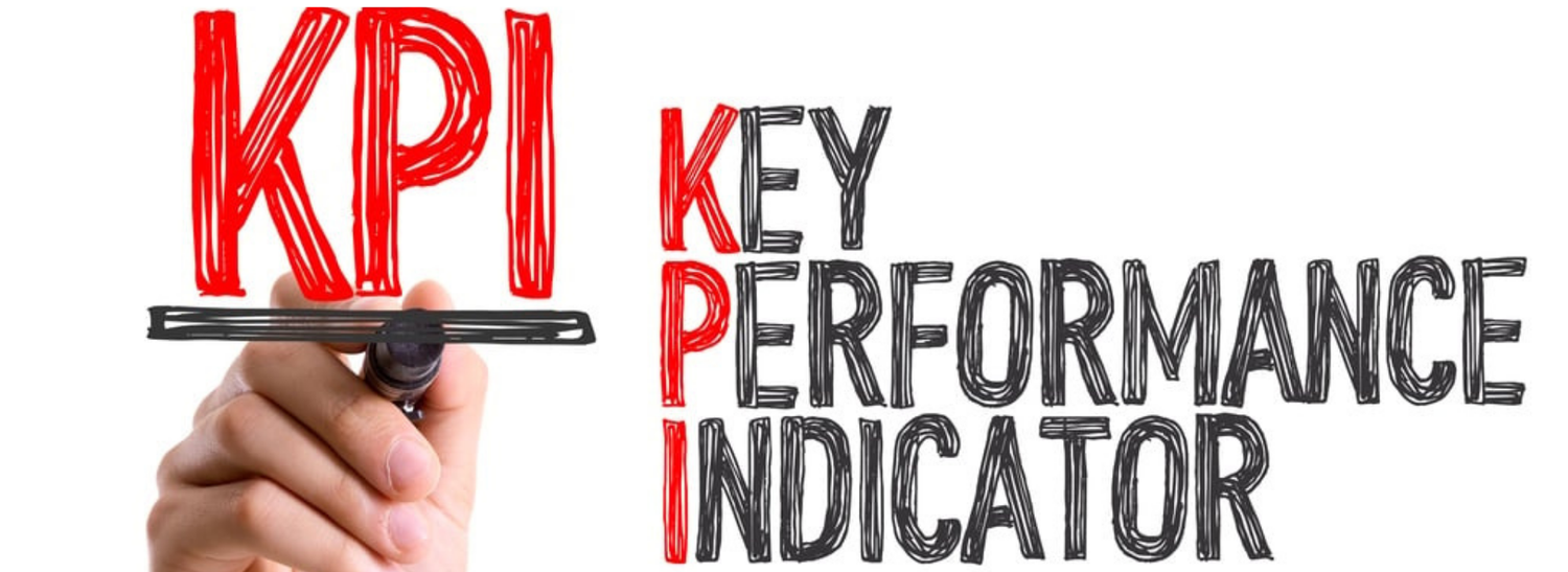 KPIが経営や現場の判断基準になることを示すKey Performance Indicatorの概念図