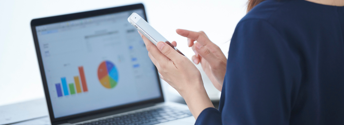 小売のデジタル化による膨大なデータ。データの活用をAIがサポート